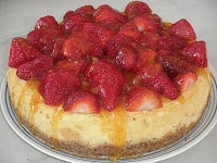 gluten free cheesecake with strawberry topping
