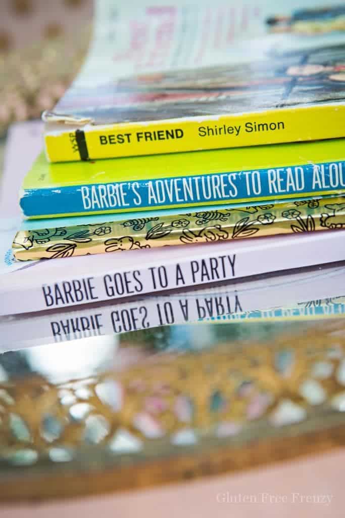 This little library adventure awaits party is a great way to promote literacy in your neighborhood. | diy party ideas | book party ideas | hosting a neighborhood party | summer party ideas || This Vivacious Life #reading #summerparty #littlelibrary #neighborhoodlibrary #diyparty #thisvivaciouslife