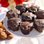 This chocolate lovers Valentines party is so easy to recreate and will be the most delicious celebration you have ever attended. The chocolate strawberry heart cakes are the, well, icing on the cake!