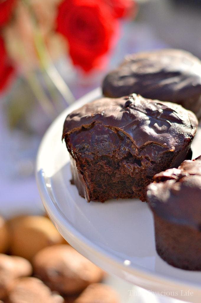 This chocolate lovers Valentines party is so easy to recreate and will be the most delicious celebration you have ever attended. The chocolate strawberry heart cakes are the, well, icing on the cake!