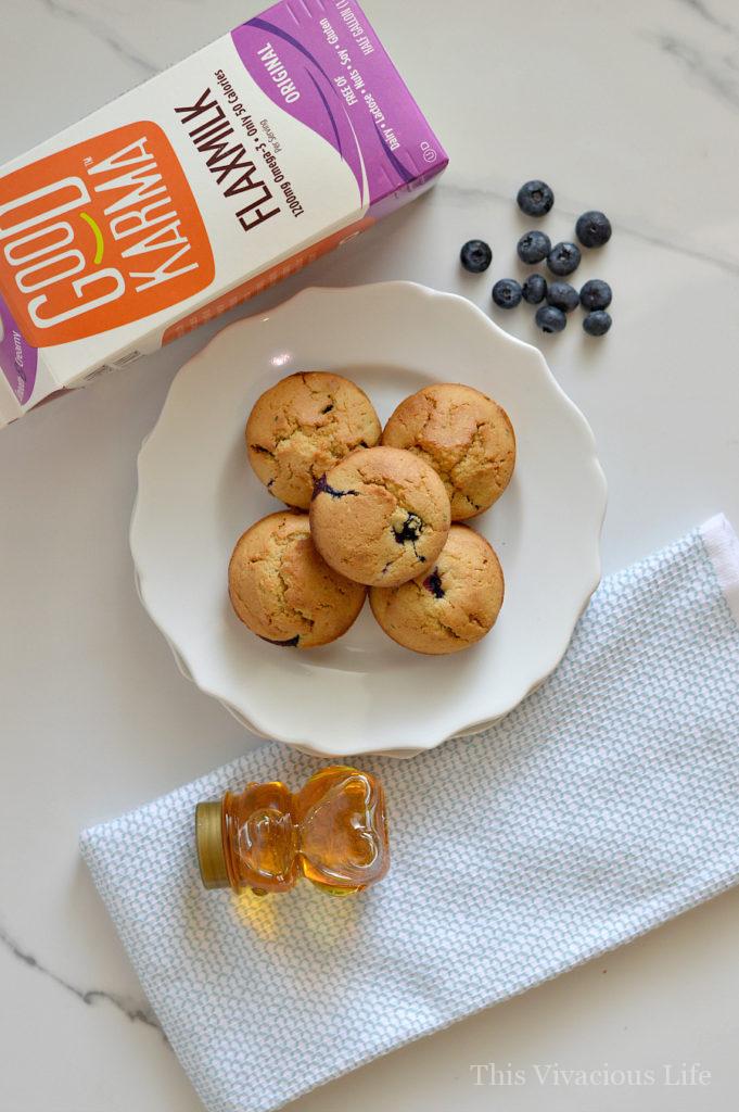 gluten-free dairy-free blueberry muffins | gluten-free muffin recipes | gluten-free breakfast recipes | dairy-free muffin recipes | dairy-free breakfast recipes || This Vivacious Life #glutenfreemuffins #dairyfreemuffins #glutenfreebreakfast