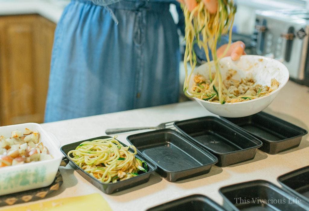 Healthy gluten-free meal prep is something that helps you stay on track and enjoy delicious meals all week long. 