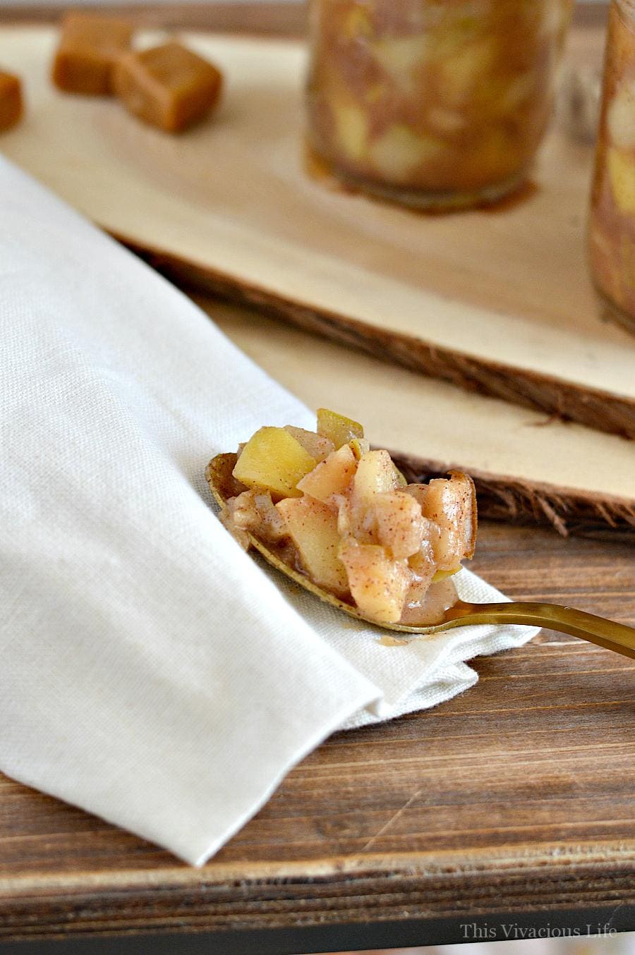 These gluten-free caramel apple pear mason jar pies are perfect for summer and especially for the 4th of July! They have all the summer flavors you love in personal size containers. Enjoy this dessert with minimal clean up at your next BBQ.