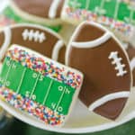 This ladies night football party if fun and full of good food (which is usually what the women like most during football season anyway right?) Let us show you how to style one for yourself.
