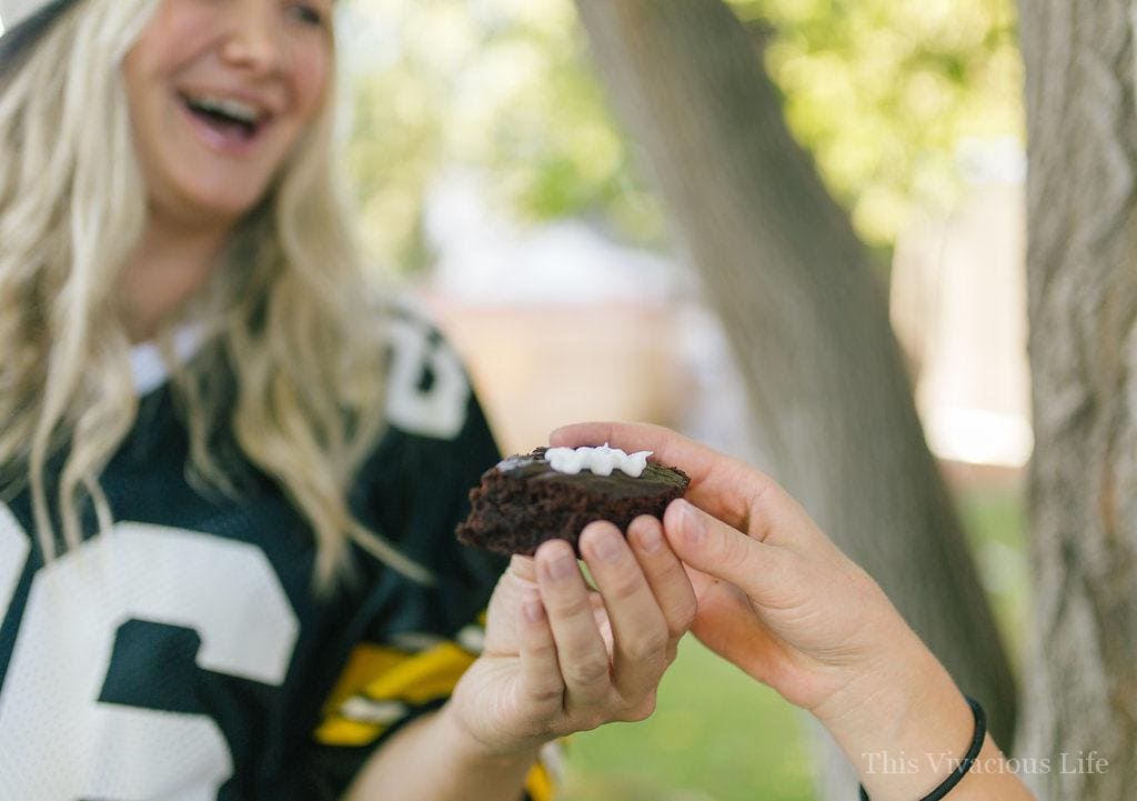 Ladies Night Football Party for Your Next Girls Night | football party ideas | tailgating party tips | gameday party ideas | gameday tips and tricks | how to host a football party | hosting a tailgating party | tailgate party tips || This Vivacious Life