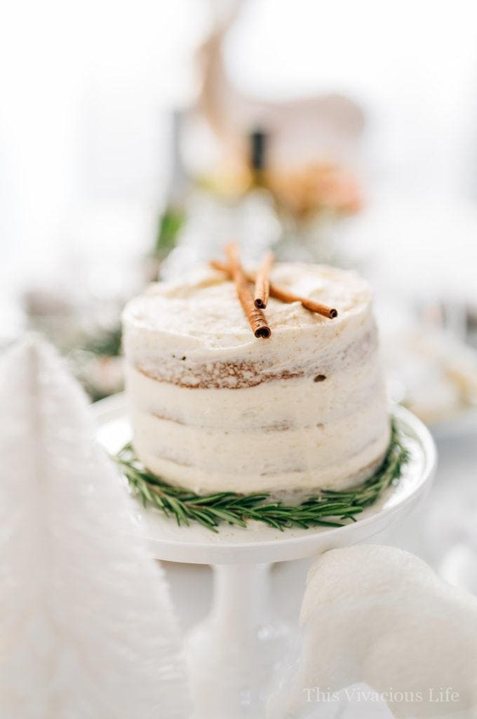 White Christmas Dinner Party with Gluten-Free Eggnog Cake | Christmas party ideas | Christmas party decor | gluten-free holiday cakes | gluten-free holiday desserts | how to host a Christmas party | gluten-free cake recipes || This Vivacious Life #glutenfreechristmas #glutenfreecake #christmasparty