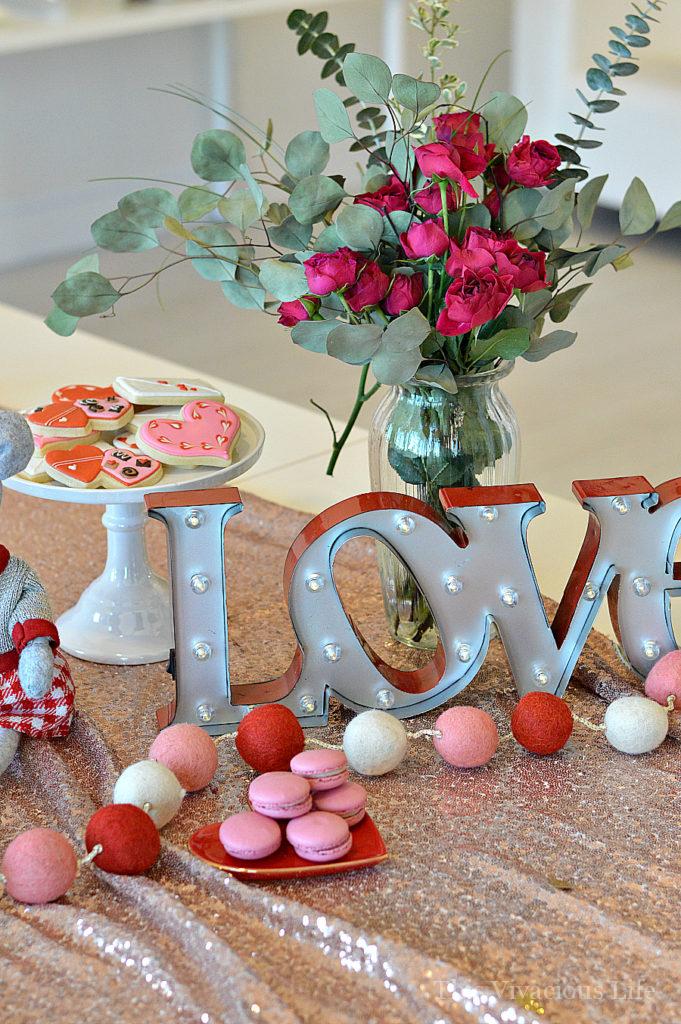 Galentines Day Cookie Decorating Party and Celebration | Valentine's Day cookies | how to decorate Valentine cookies | fun parties for adults | Valentine party ideas for adults || This Vivacious Life #cookiedecorating #galentinesday #valentineparty