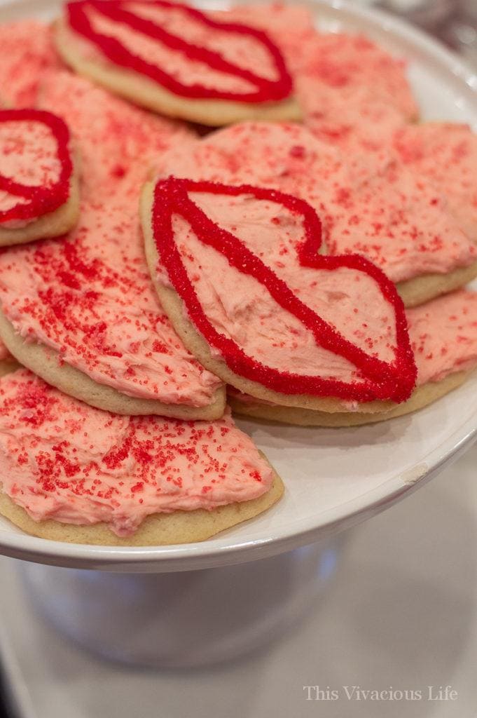 Red Hot Sugar Cookies | diy sugar cookies || This Vivacious Life #cookies #sugarcookies #cookierecipes #thisvivaciouslife