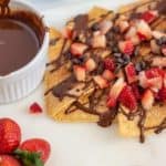 Vegan chocolate sauce and dessert nachos