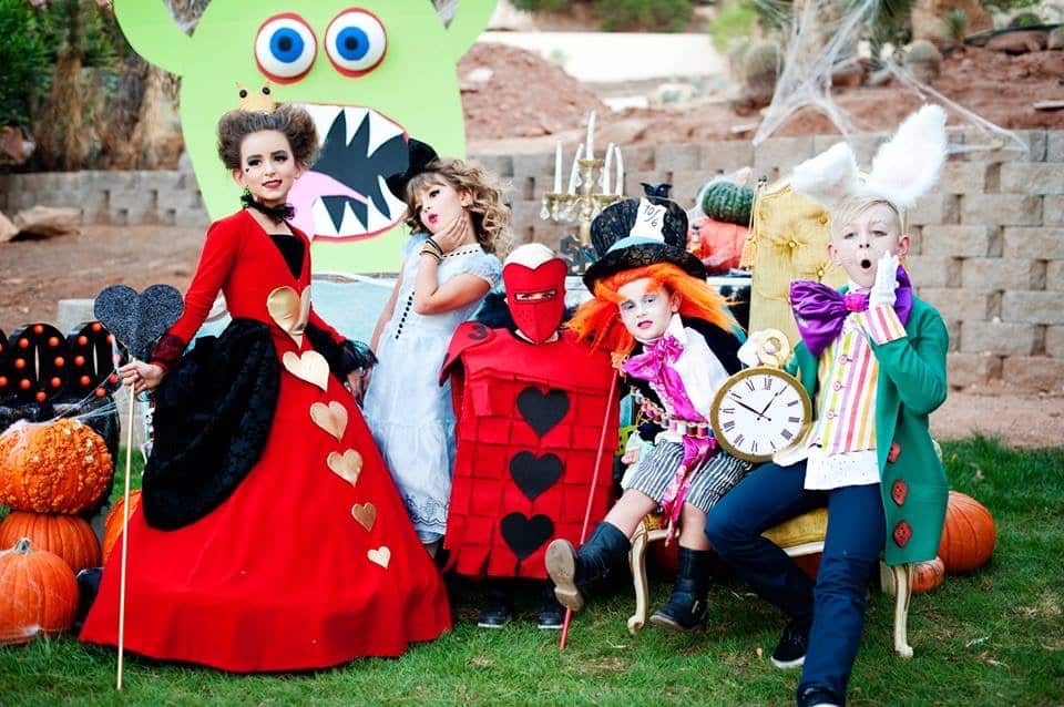 Kids in Alice in Wonderland costumes