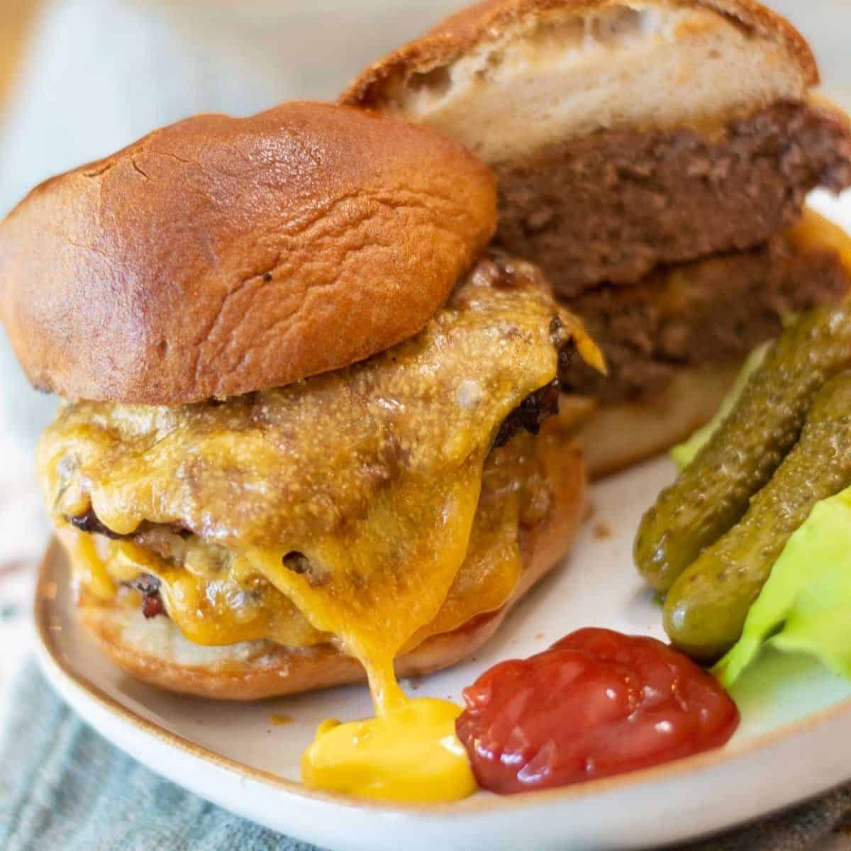 Hamburger Seasoning for a Juicy Gluten-free Burger - Grain Free Table