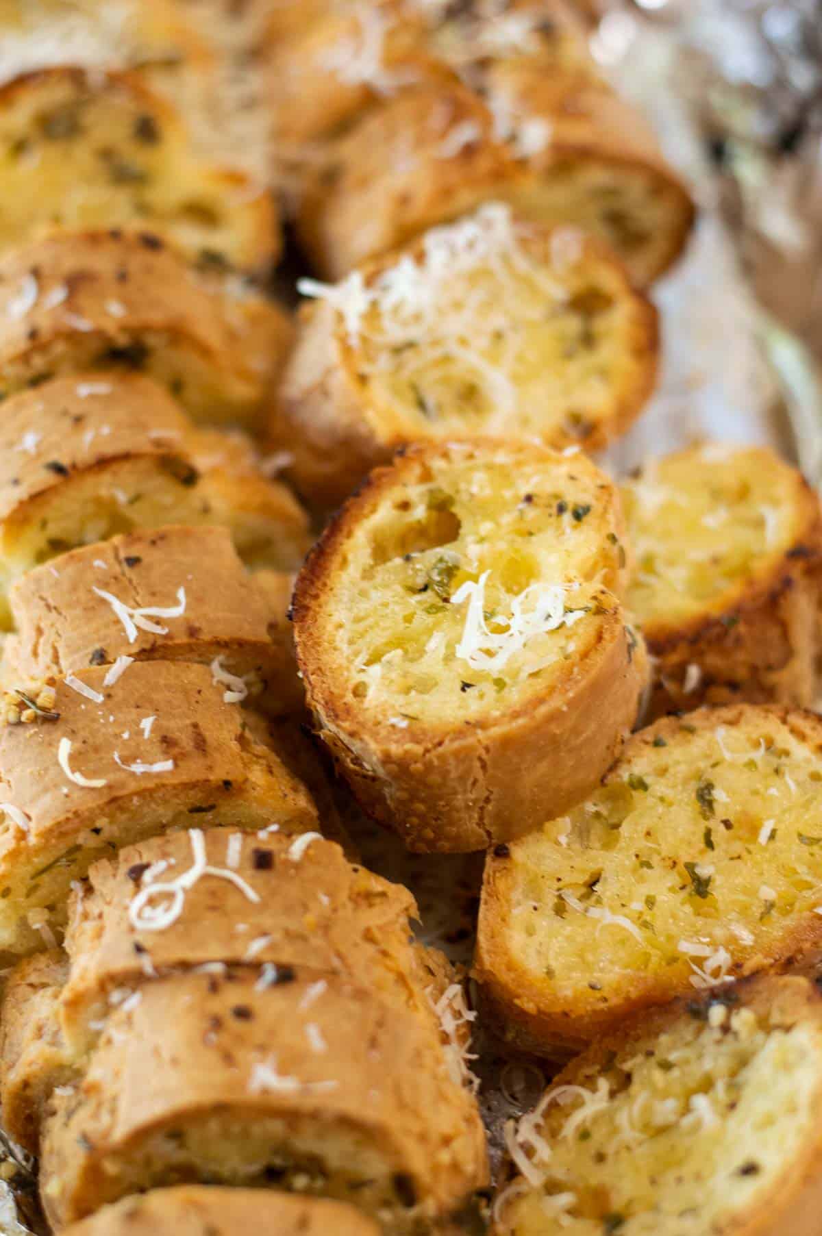 gluten free garlic bread with parmesan and parsley