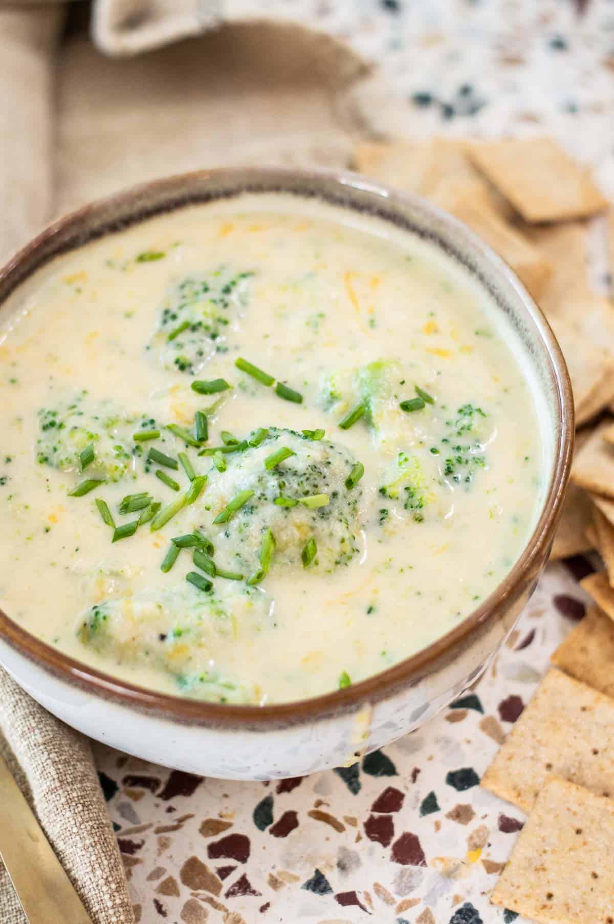 Instant pot broccoli cheddar soup recipe