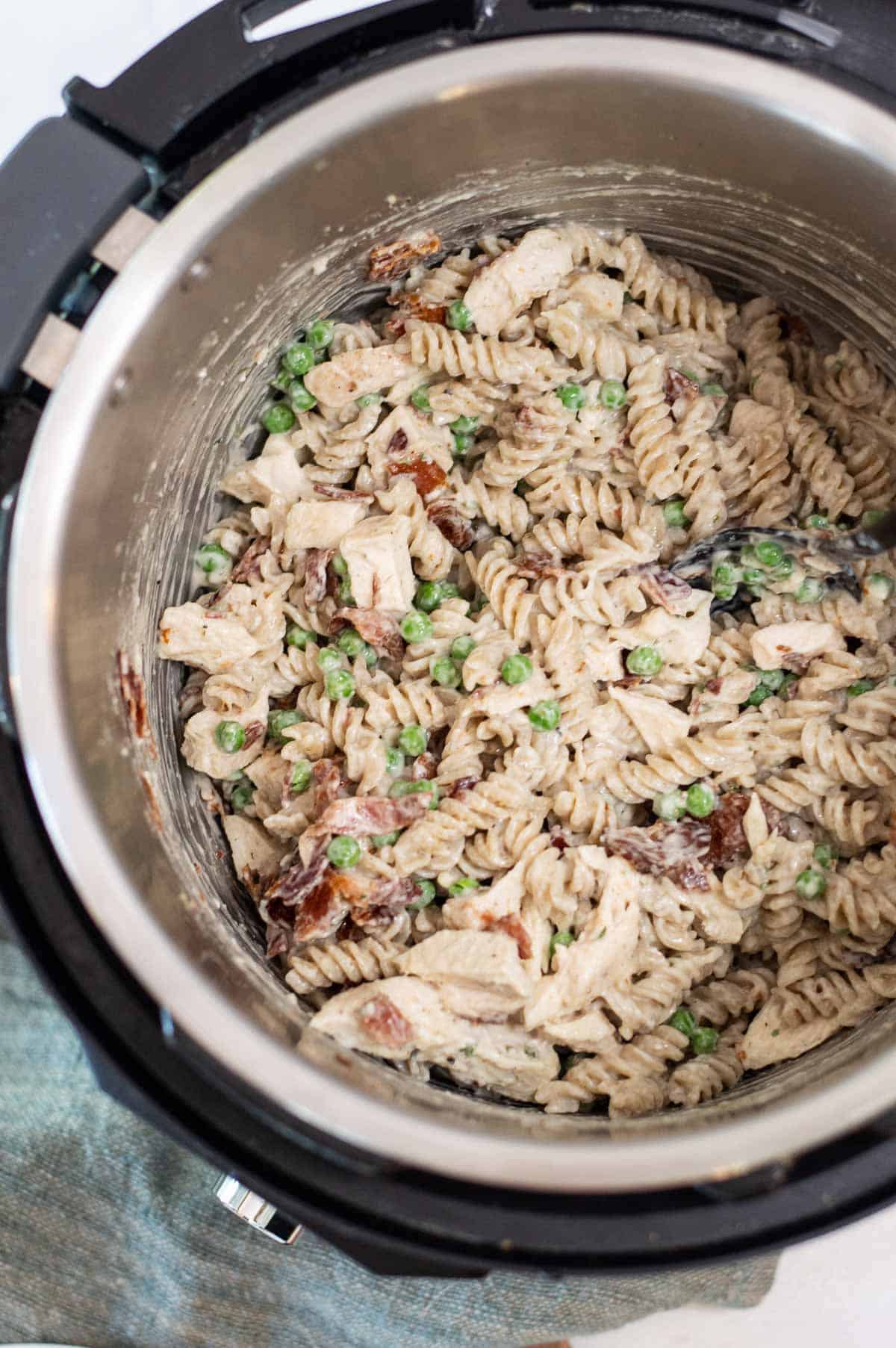 Instant Pot Chicken Pasta with Bacon and Ranch in an Instant Pot