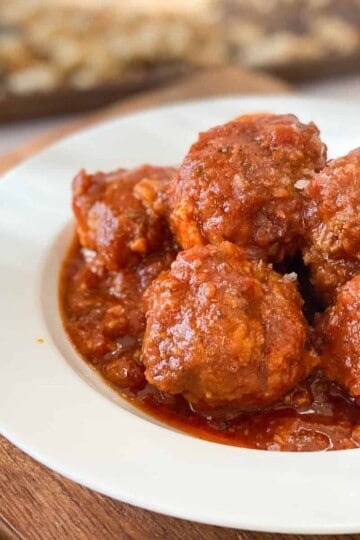 Easy Gluten Free Meatballs in a white bowl