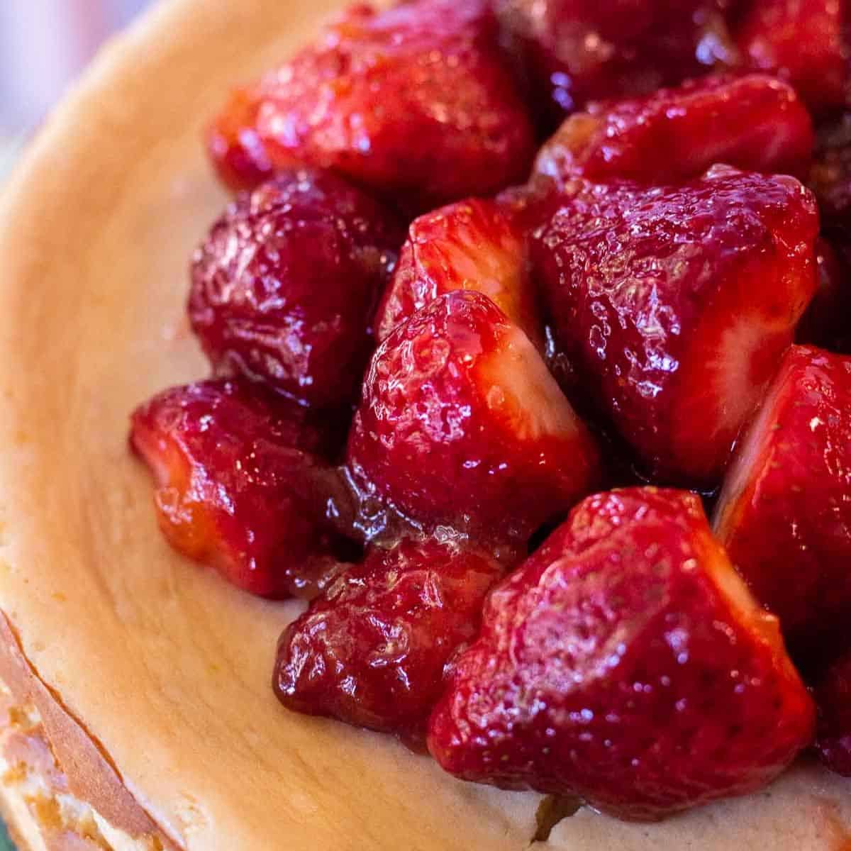 Quick & Easy Glaze for Fresh Strawberry Pie - TheMamasGirls
